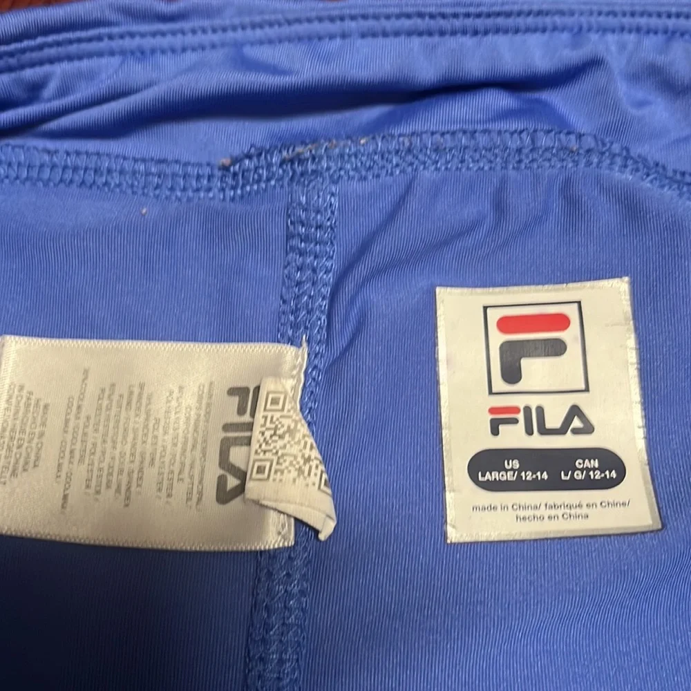 FILA tennis shorts in mint condition in kids size 12-14 - Picture 4 of 4